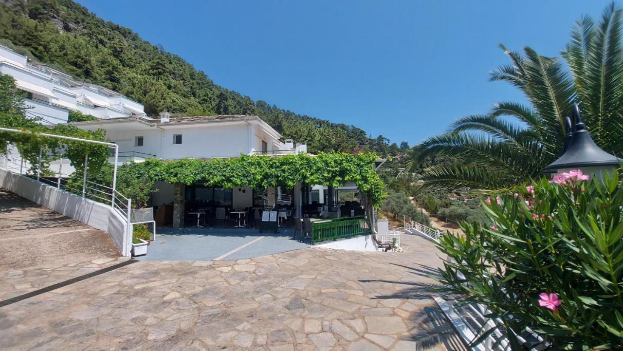 Dionysos Hotel Skala Potamia  Esterno foto