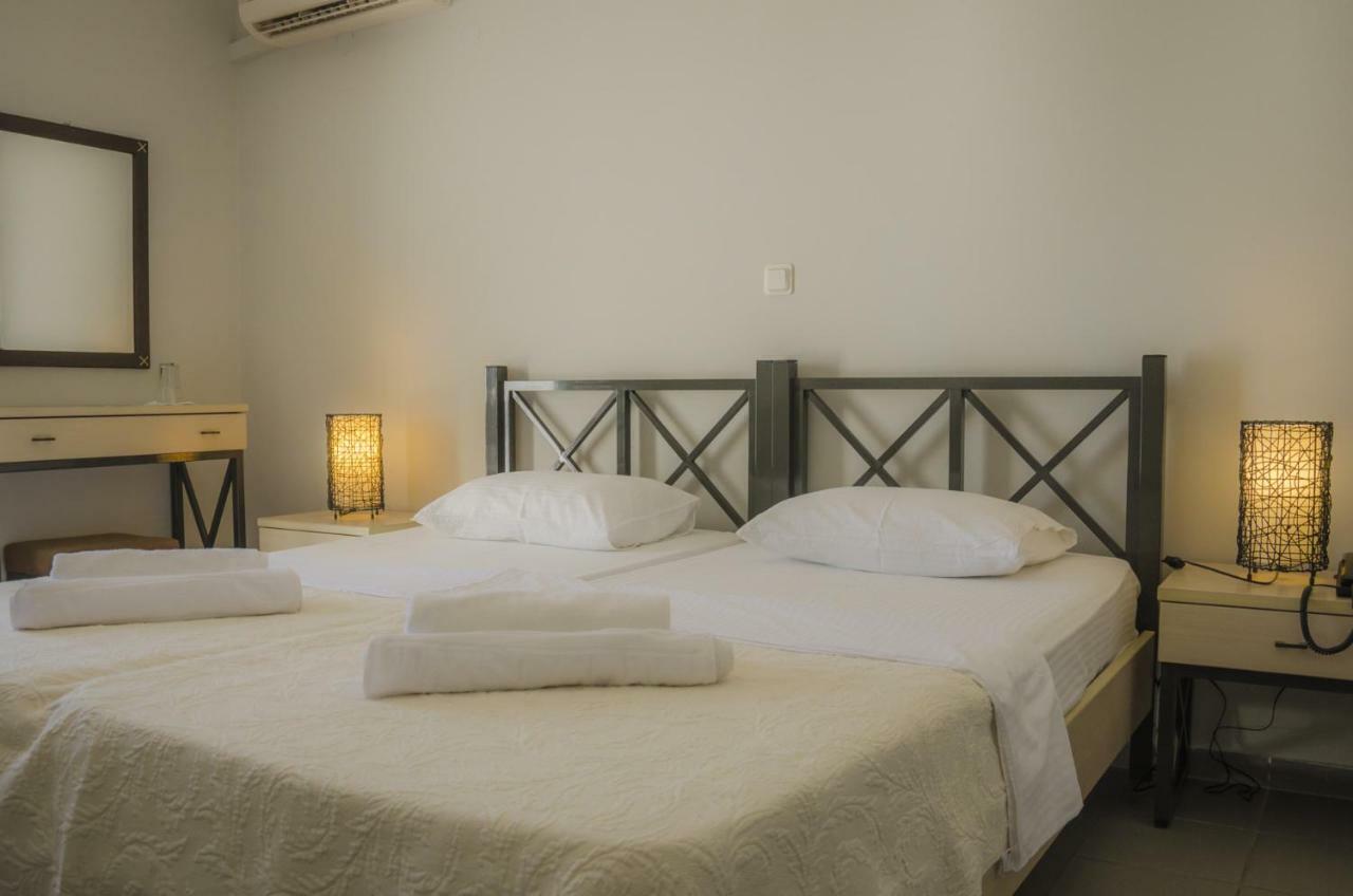 Dionysos Hotel Skala Potamia  Esterno foto