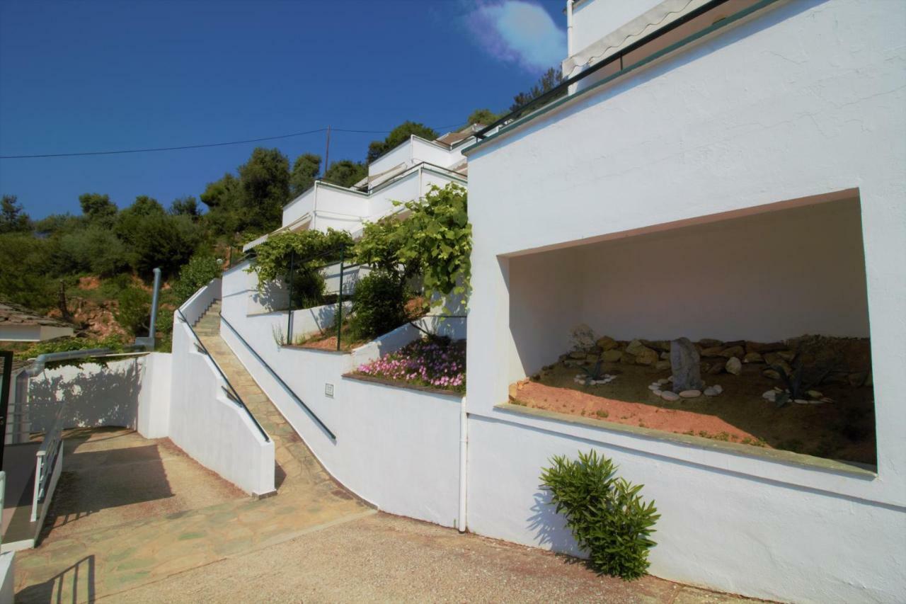 Dionysos Hotel Skala Potamia  Esterno foto